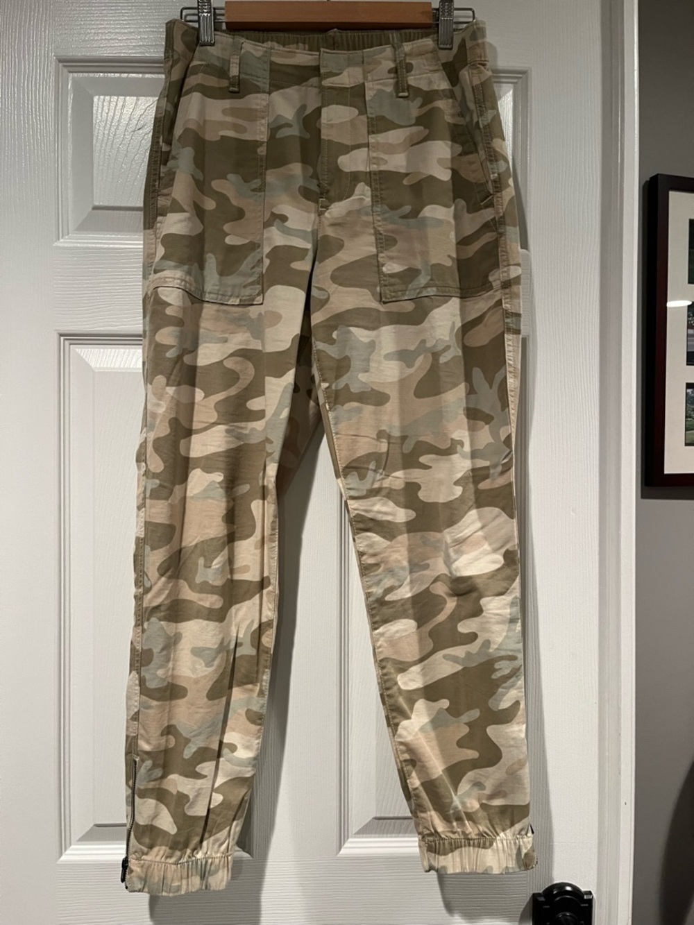 GAP Women's Camo Track Jogger Pants - Olive & Tan